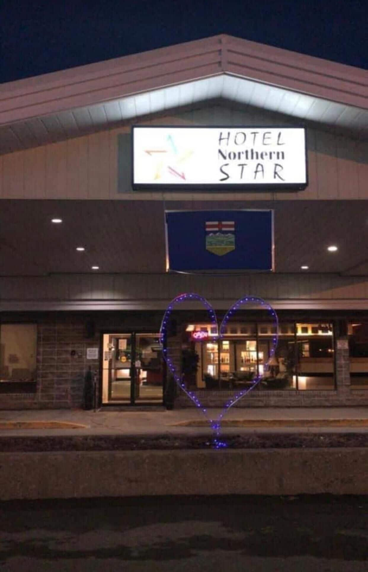 Northern Star Hotel & Convention Center Slave Lake Buitenkant foto