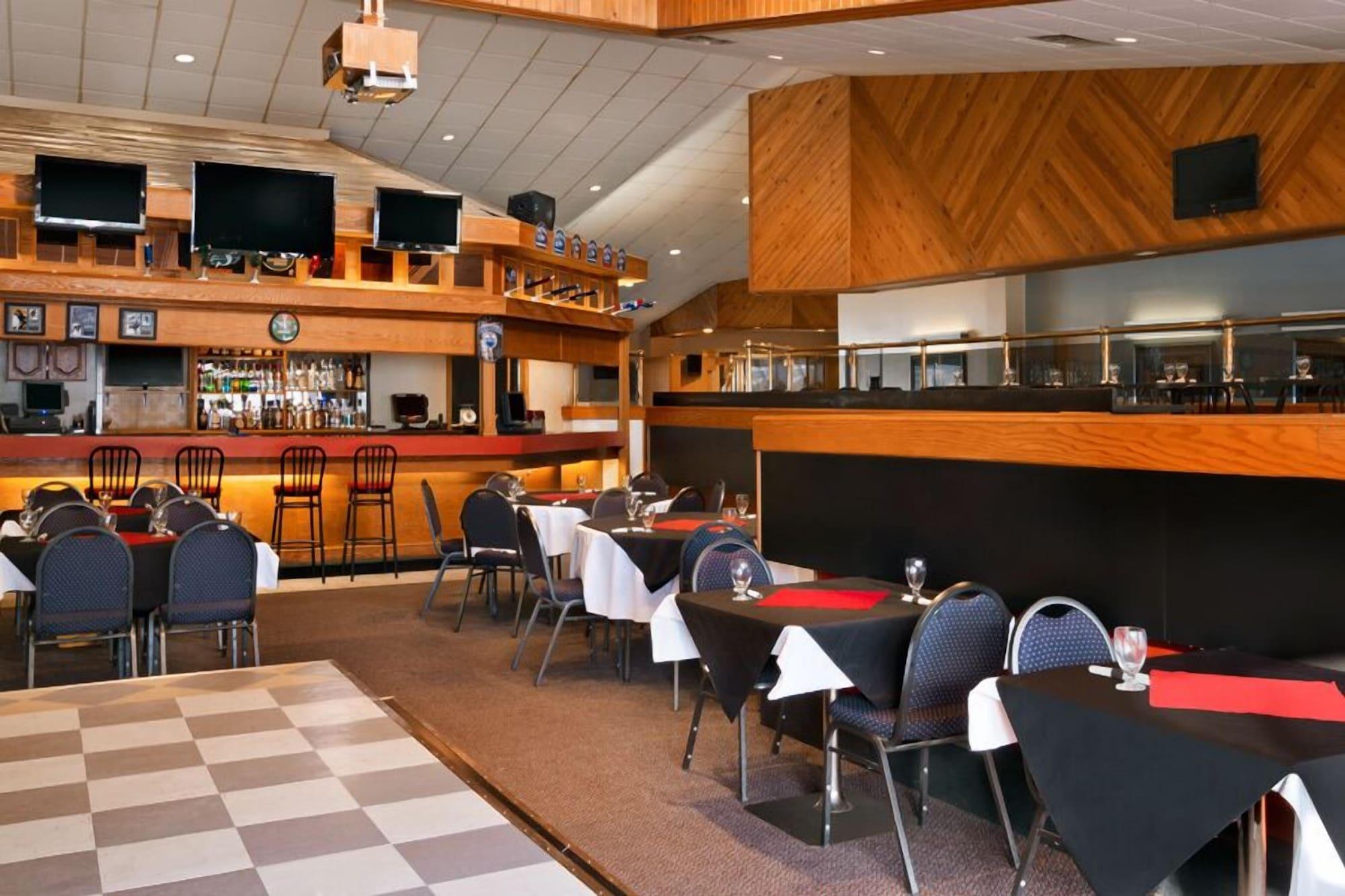 Northern Star Hotel & Convention Center Slave Lake Buitenkant foto